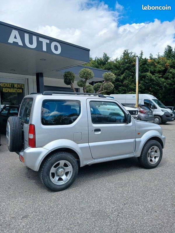suzuki jimny automatique
