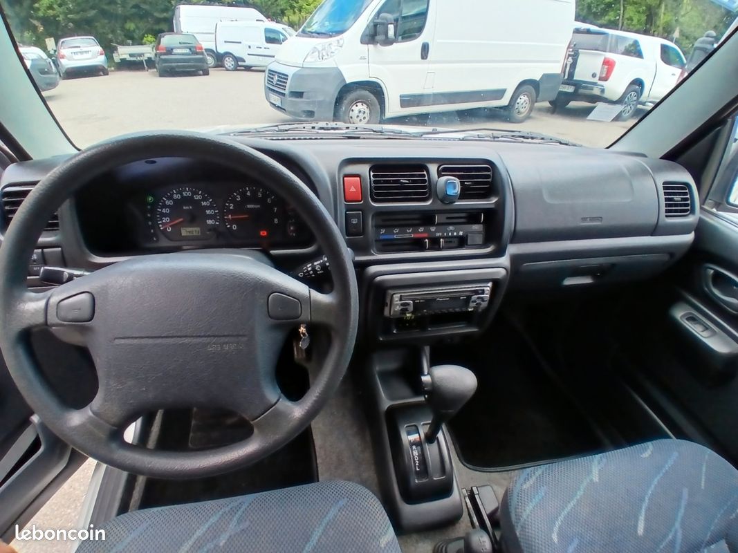 suzuki jimny automatique