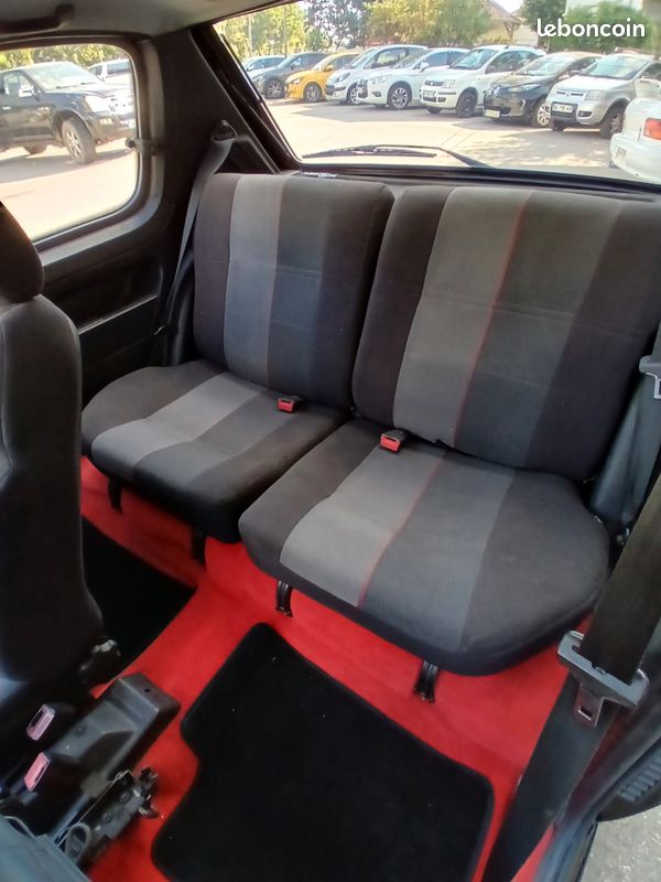 PEUGEOT 205 GTi 1.9