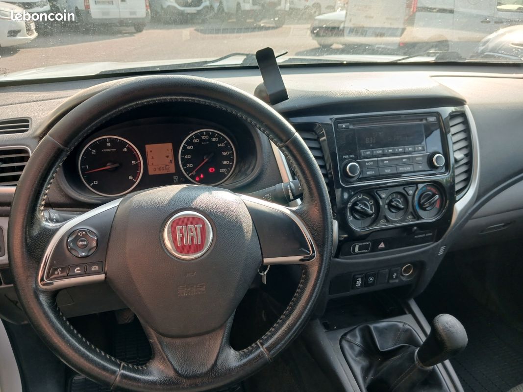 PICKUP FAIT FULL BACK 2.4 D 154 CH