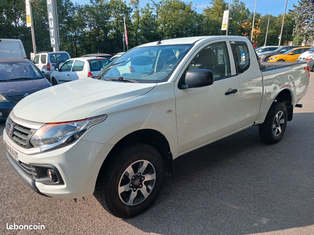 PICKUP FAIT FULL BACK 2.4 D 154 CH