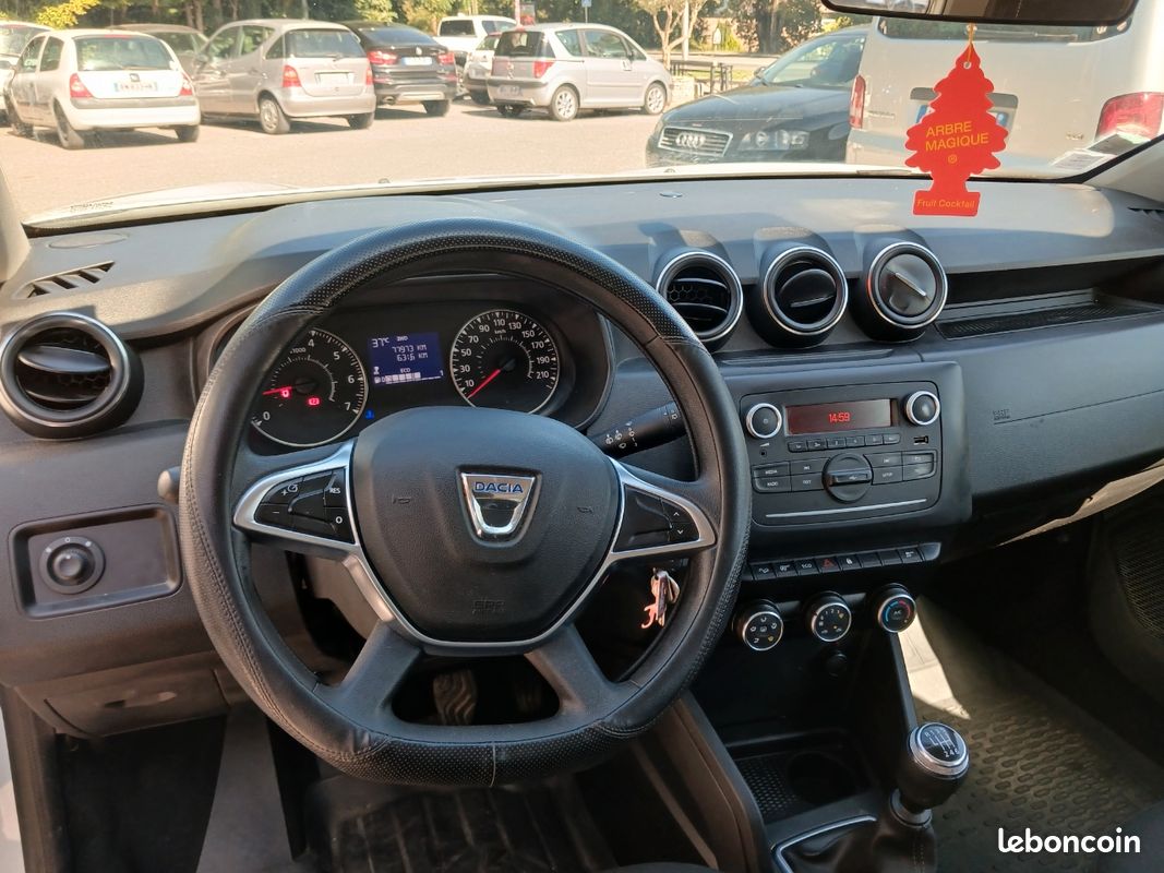 DACIA DUSTER 1.5 DCi 4X4 115 CH + 4 ROUES HIVER