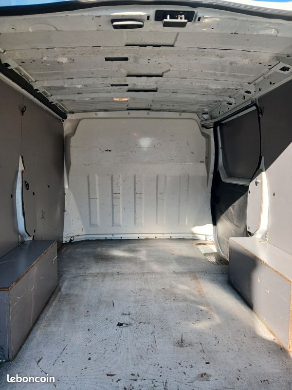 RENAULT TRAFIC 2L DCi 15 500 HT