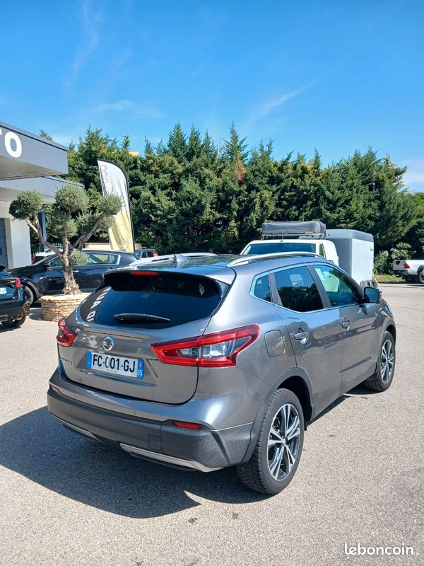 NISSAN QUASHQAI ESSENCE